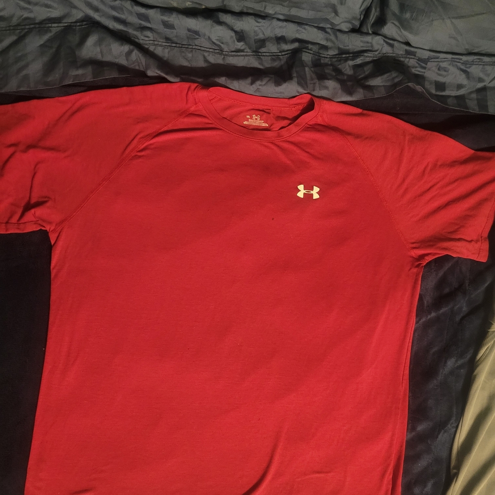 Under Armour Men's Bold Red Tee